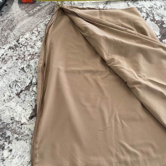 Express Pencil Skirt, Zipper detail - Picture 12 of 12